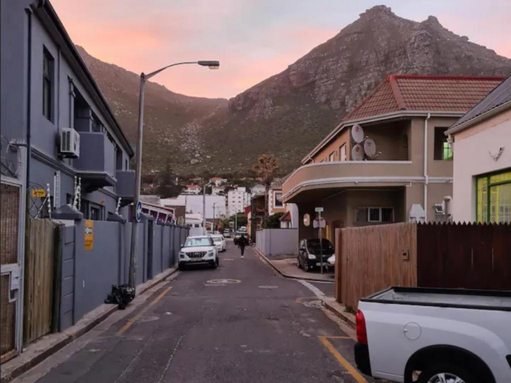 The Little Big Green House Hotel Muizenberg Exterior photo